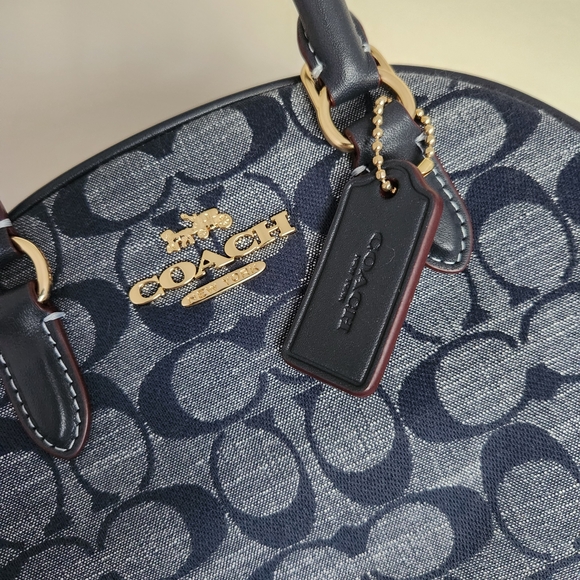 Coach Navy Blue Signature Handbag - Picture 6 of 9